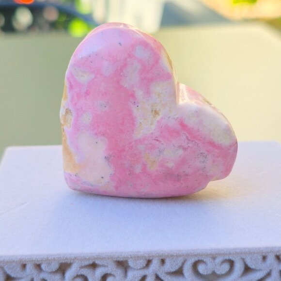 Natural Pink Rhodochrosite Quartz Crystal Heart ✦ Polished Palm Stone from Peru - Picture 1 of 11